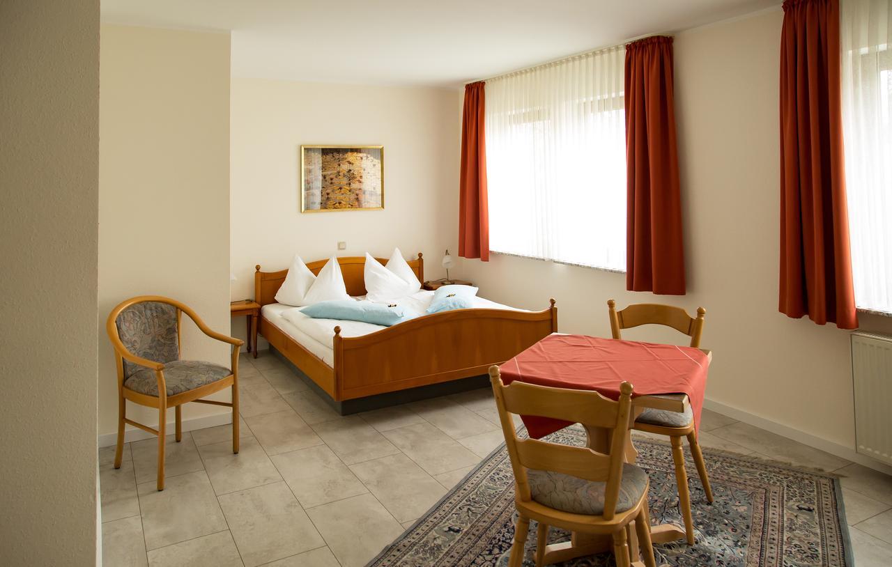 Hotel Janssen Bodenheim Exterior photo